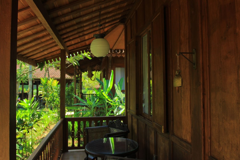 Amata Borobudur Resort 30/50