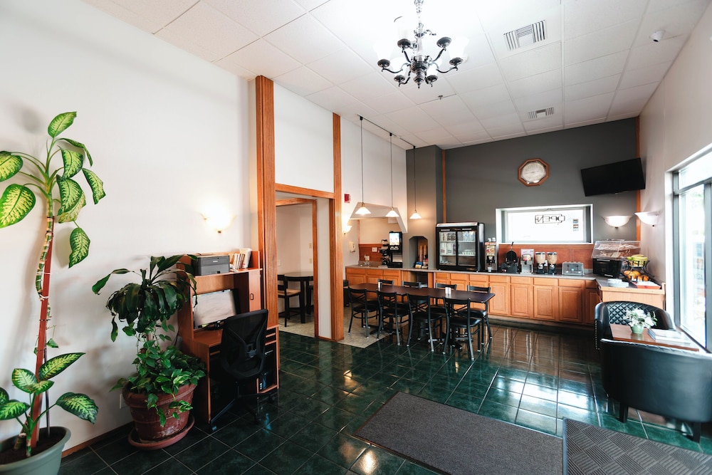 Bay City Motor Inn 51/67