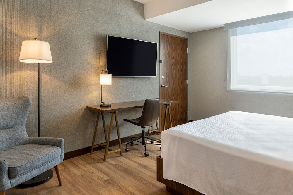 Four Points by Sheraton Monterrey Airport 24/27