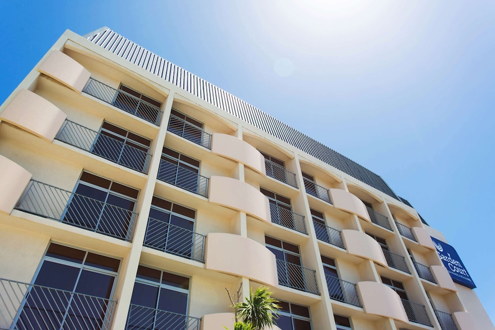 Garden Court Nelson Mandela Boulevard 1/51