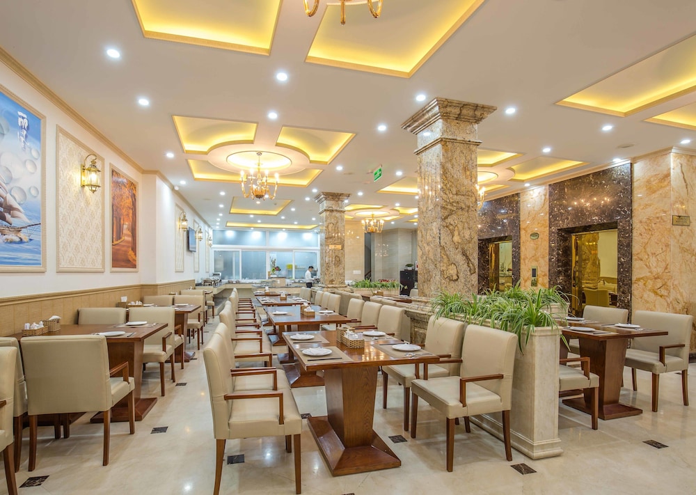 Roy Dala Hotel 45/54