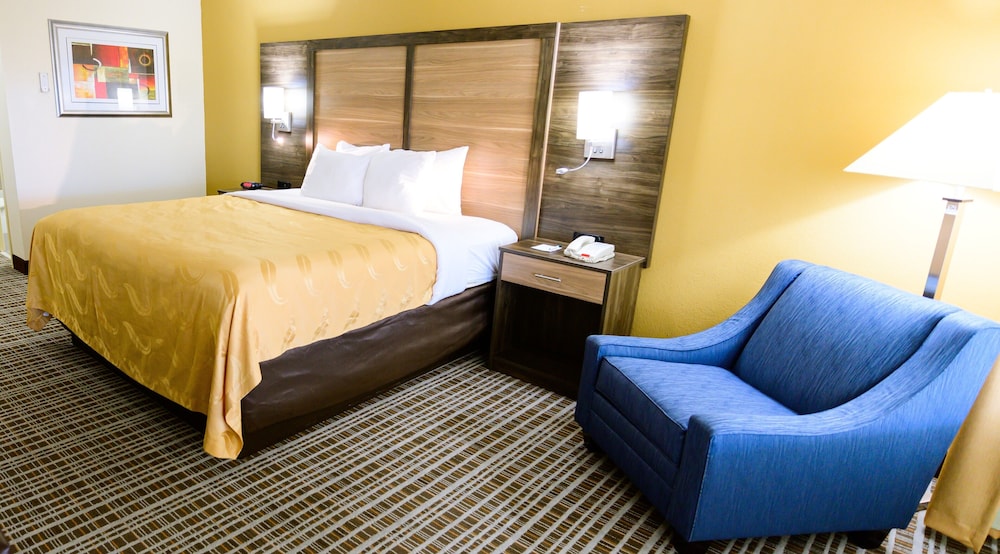 Quality Inn and Suites Greensboro High Point 14/44