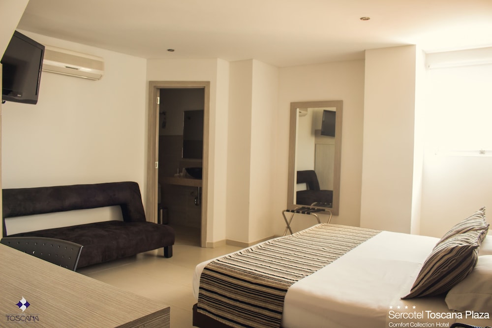 Hotel Toscana Plaza 23/65