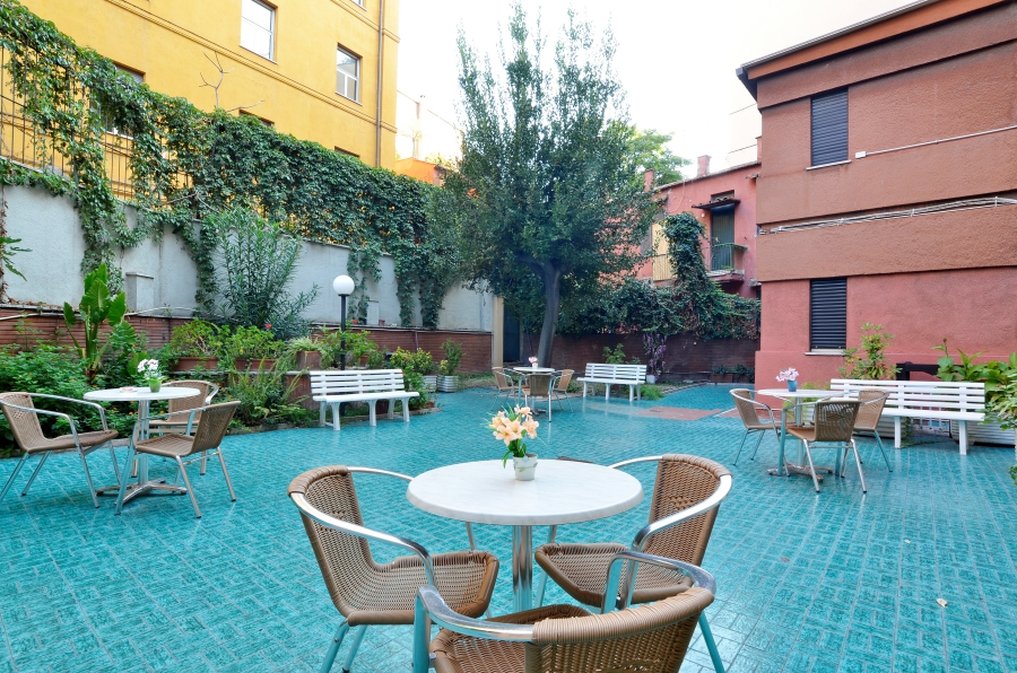 Tirreno Hotel 57/70