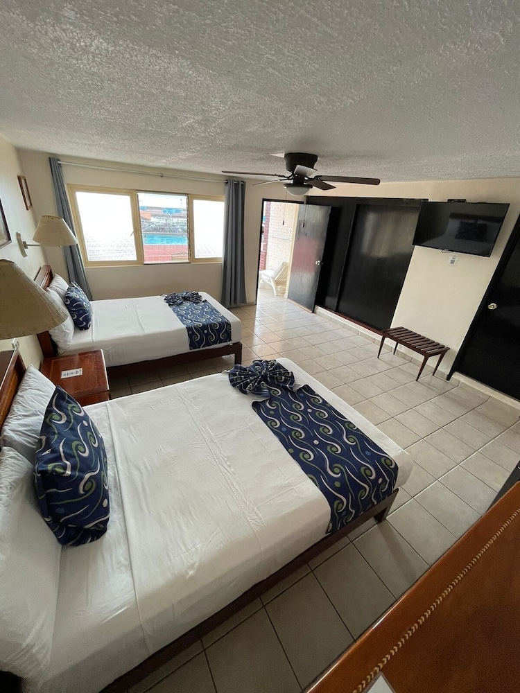 Hotel Balneario San Juan Cosalá 7/37