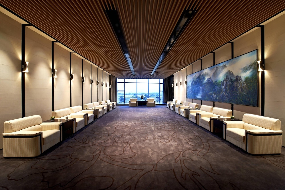 Four Points By Sheraton Qingdao West Coast Formerly Four Points By Sheraton Qingdao Huangdao 20/50