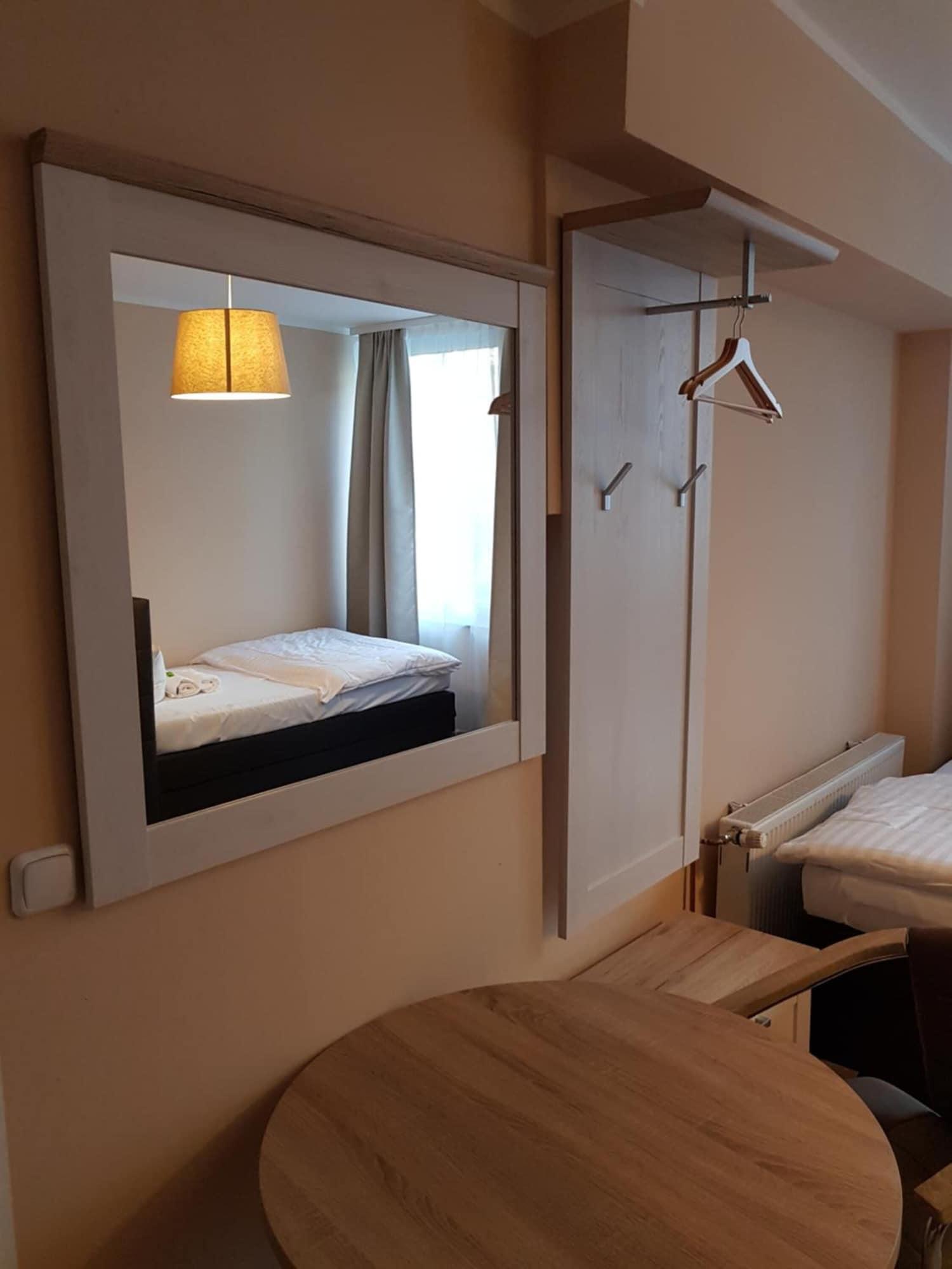 HOTEL RESIDENZ OBERURSELER HOF 25/47
