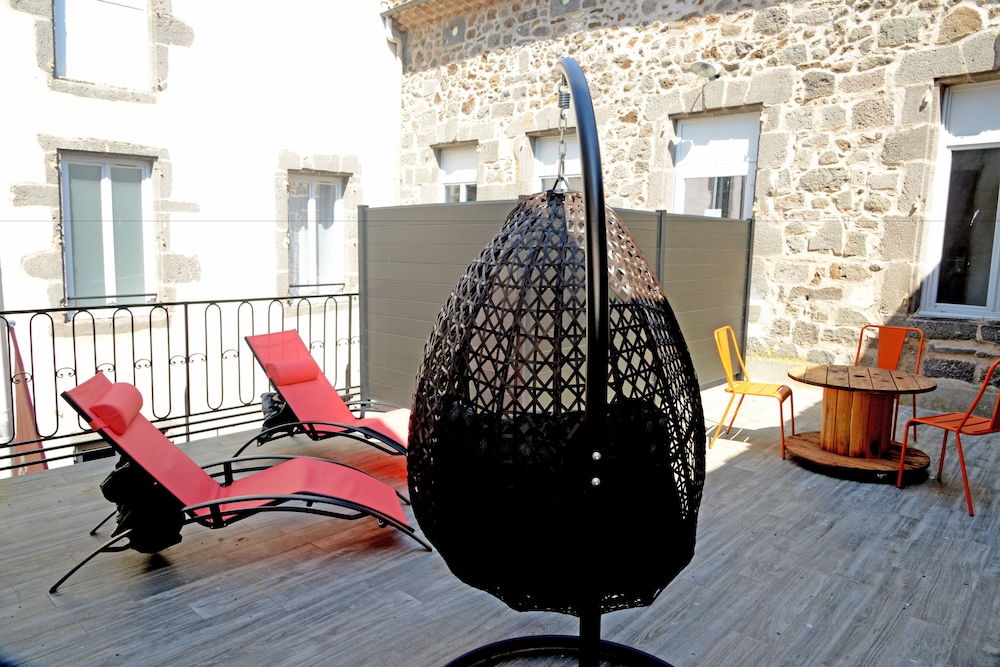 Logis Hotel Yseria - Historical Center 33/58