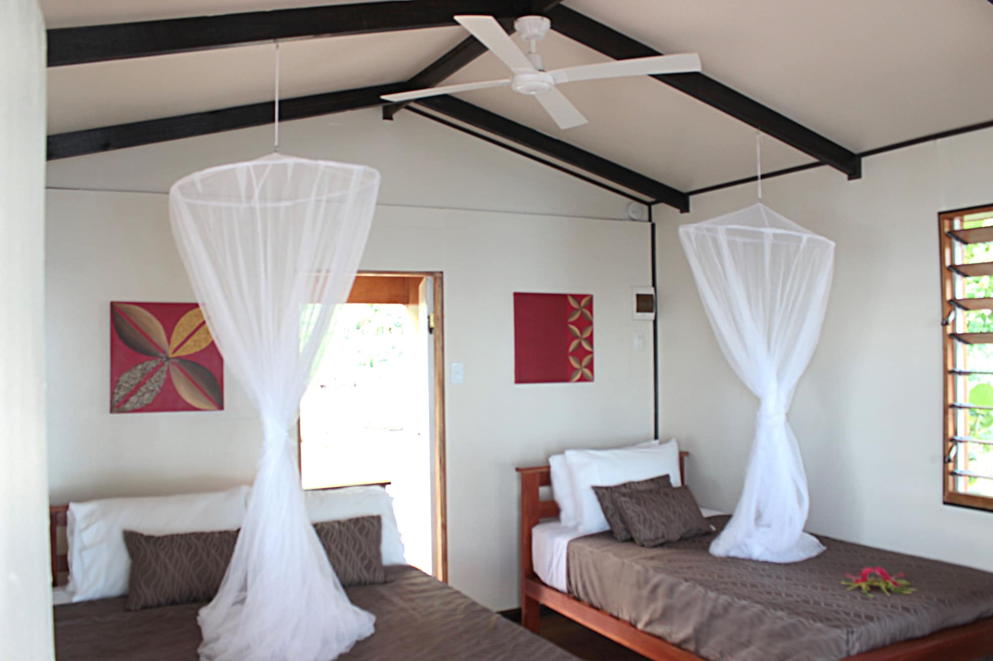 Bure, Twin Beds, Beach Front