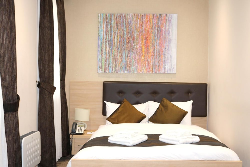 Shoreditch Inn 24/60