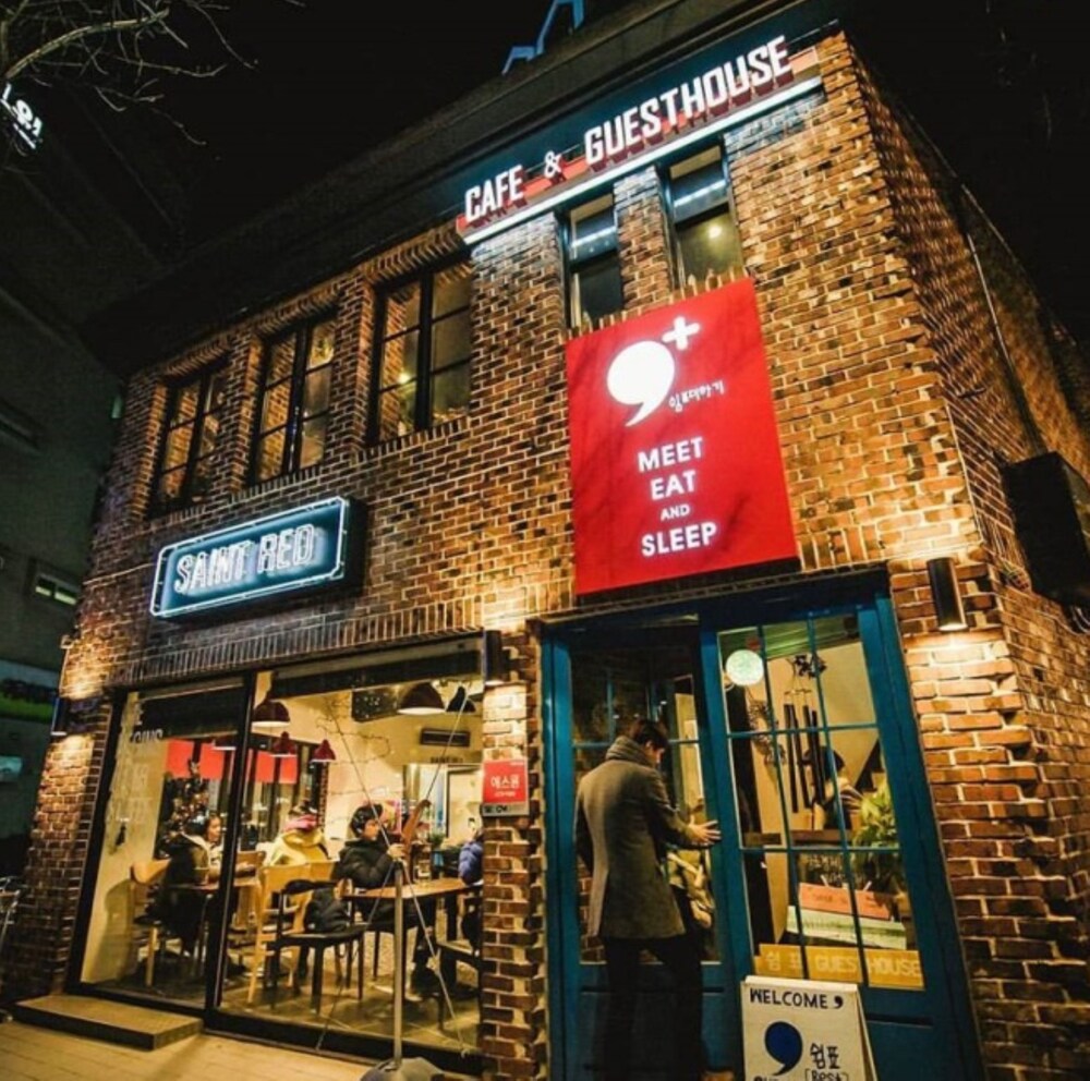 Comma Plus Guest House - Hostel 3/30
