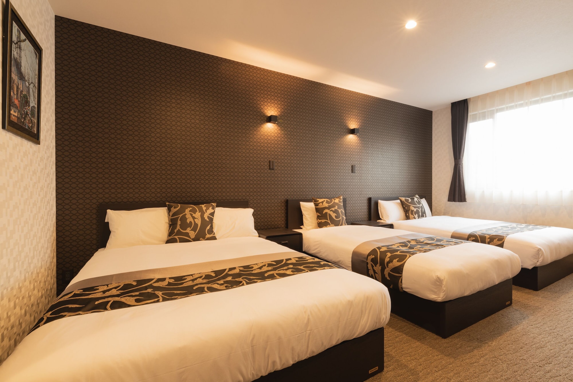 COMFORT, TRIPLE, MULTIPLE BEDS