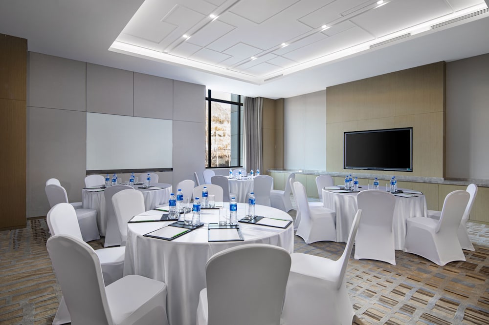 Holiday Inn Chengde Park View 60/62