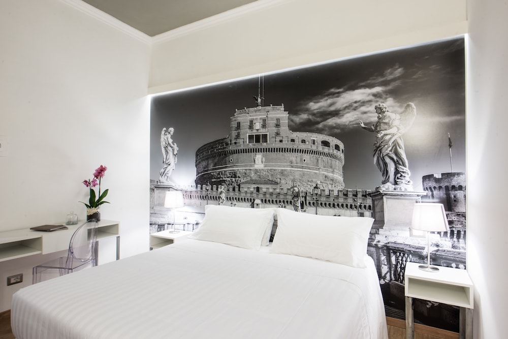Charming Roma 13/31