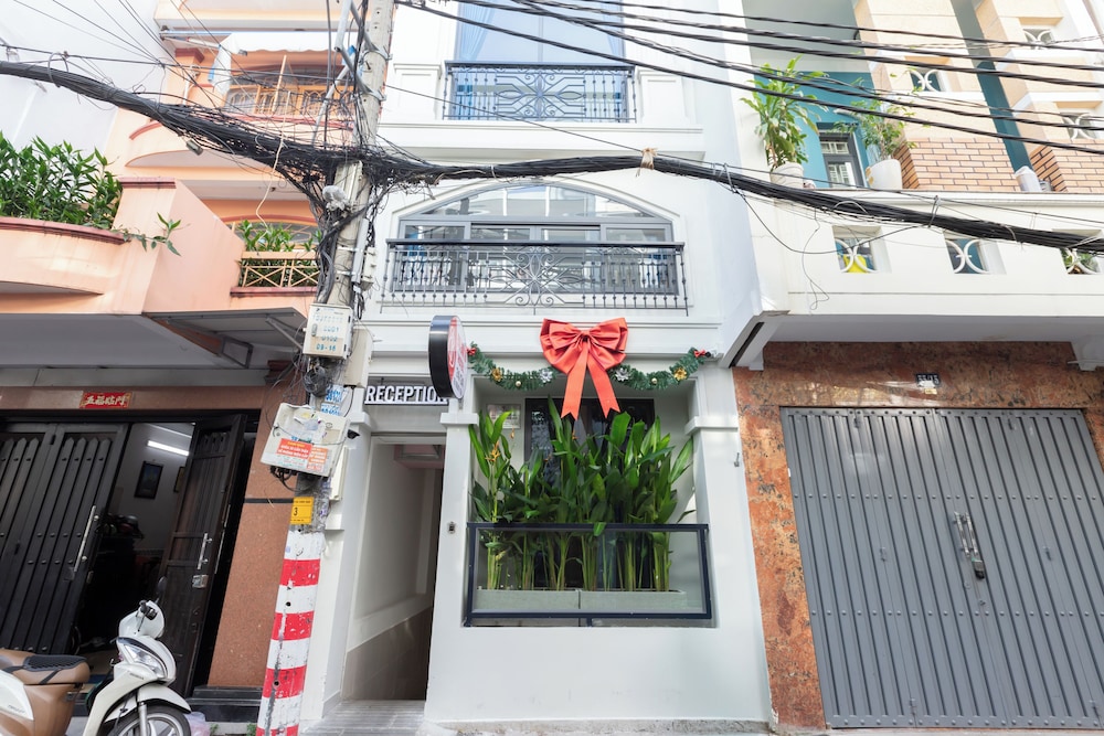 Bin Bin Hotel 16 - Near Bui Vien Walking Street 2/50
