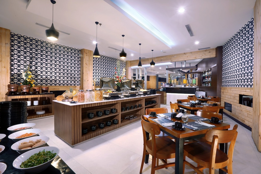 Hotel NEO Dipatiukur - Bandung by ASTON 23/34