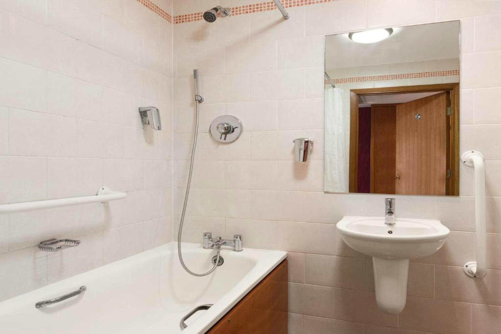 Savera Hotel South Ruislip 9/9