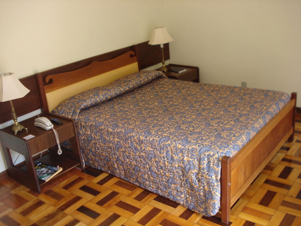 Hotel Bucsky 5/50