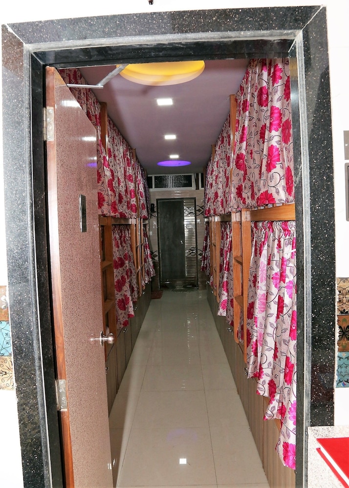 Delta Dormitory 9/28