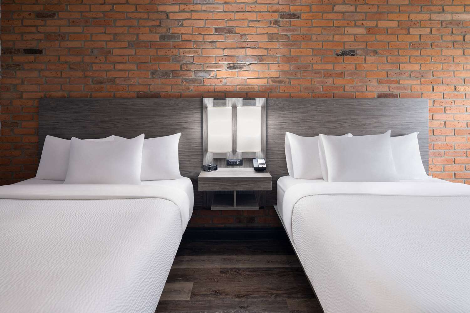Travelodge by Wyndham Barrie on Bayfield 11/24