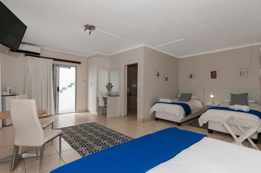 Millard Crescent Guest House 15/31