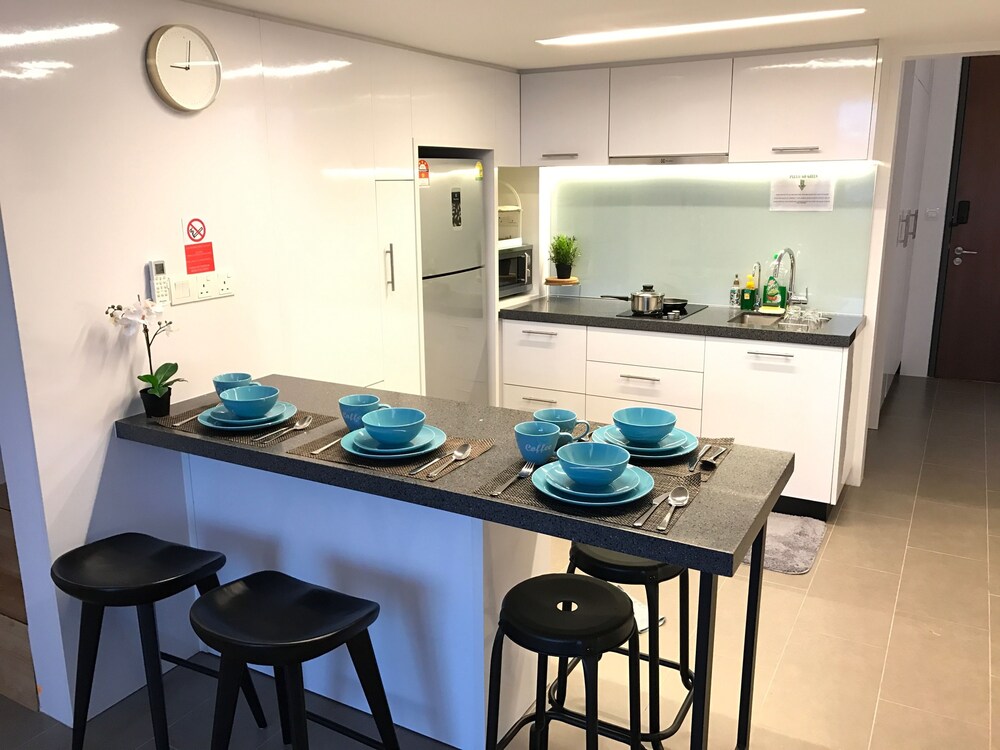 KL Sentral Bangsar Suites (EST) by Luxury Suites Asia 70/74