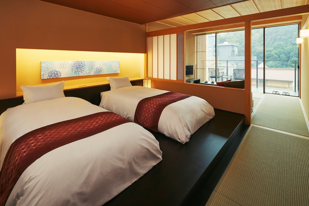 Hoshino Resorts Kai Kaga 8/50