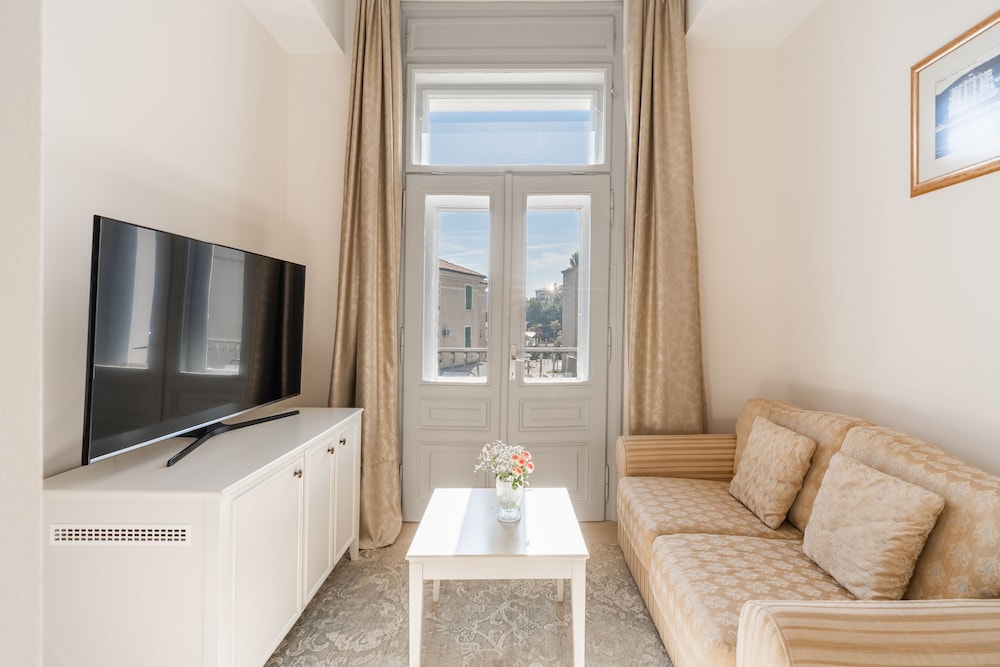 Hotel Bellevue 31/50