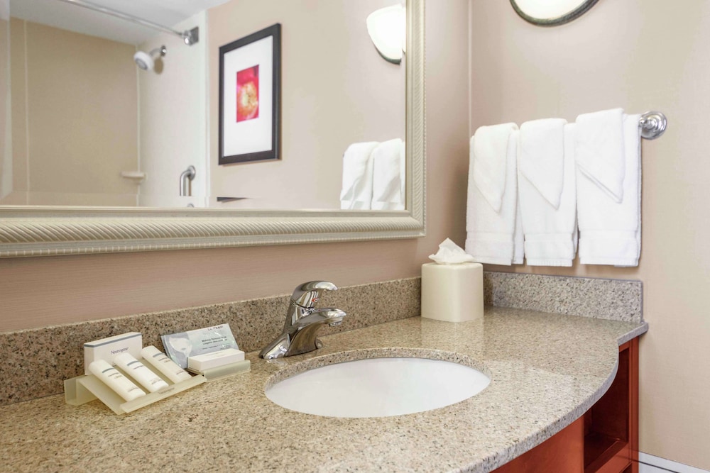 Hilton Garden Inn Independence 11/57