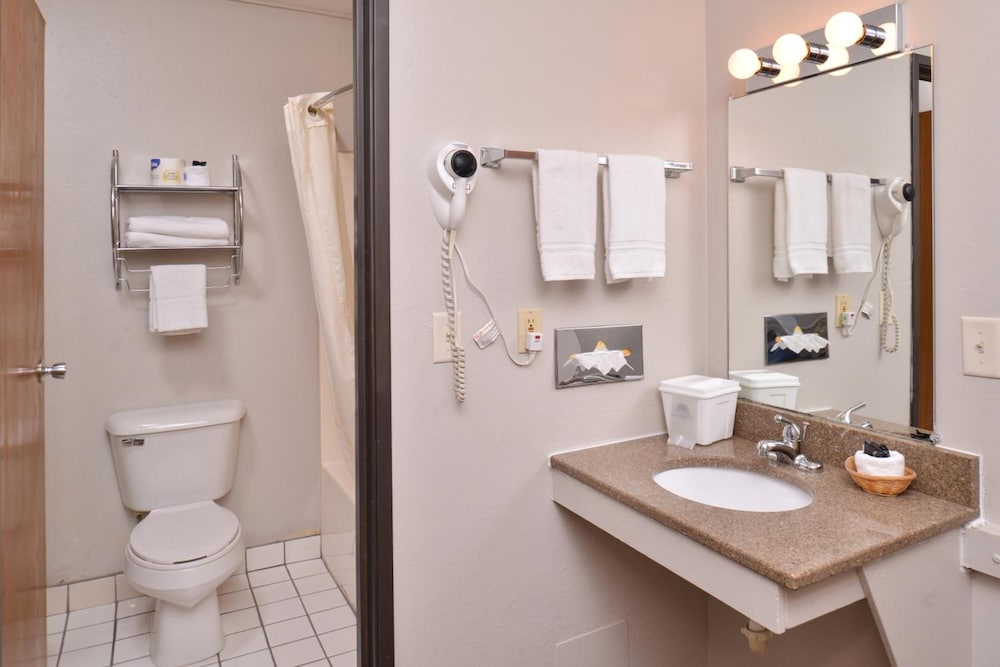 Americas Best Value Inn 14/49