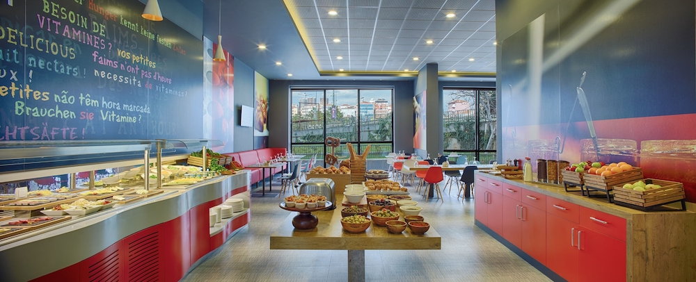 IBIS ISTANBUL TUZLA HOTEL 28/48