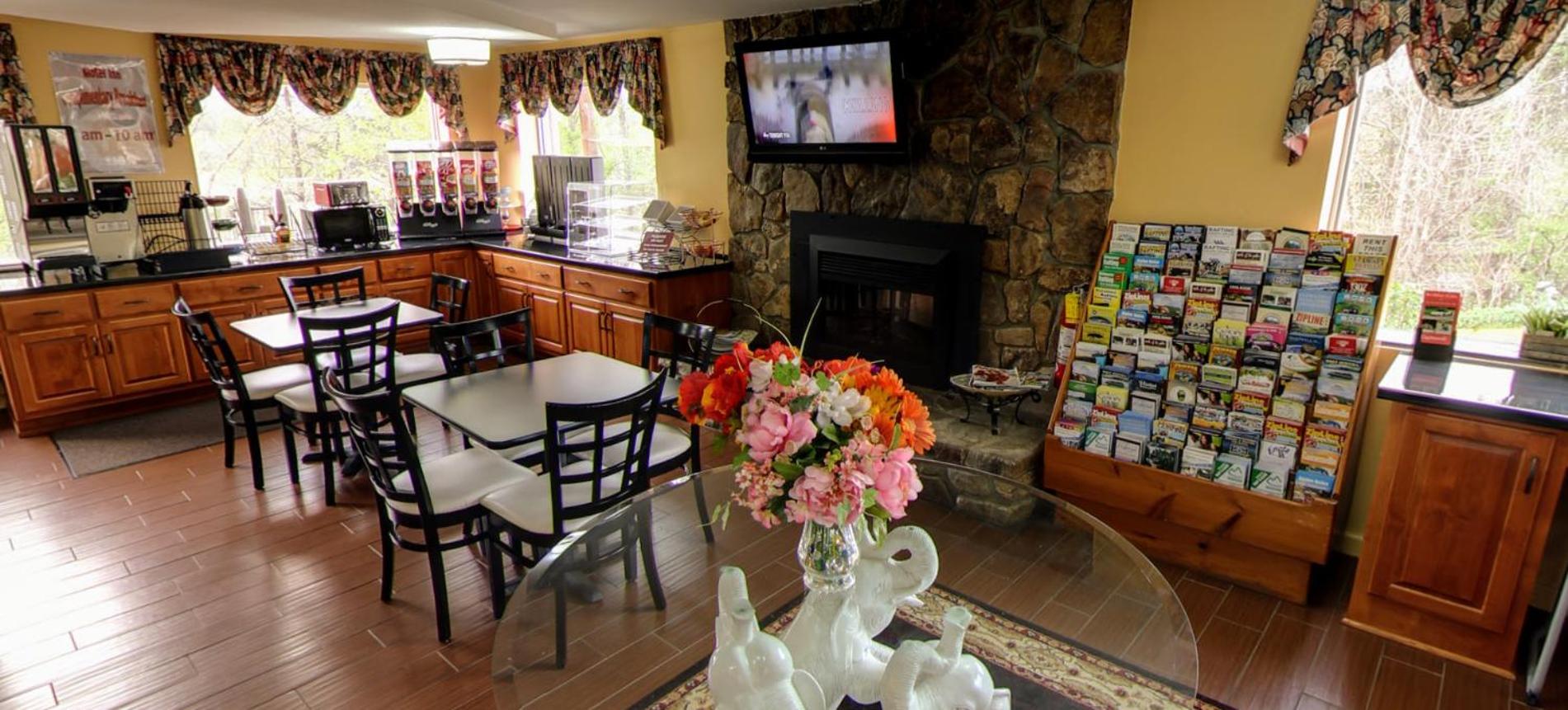 Dahlonega Mountain Inn 16/19
