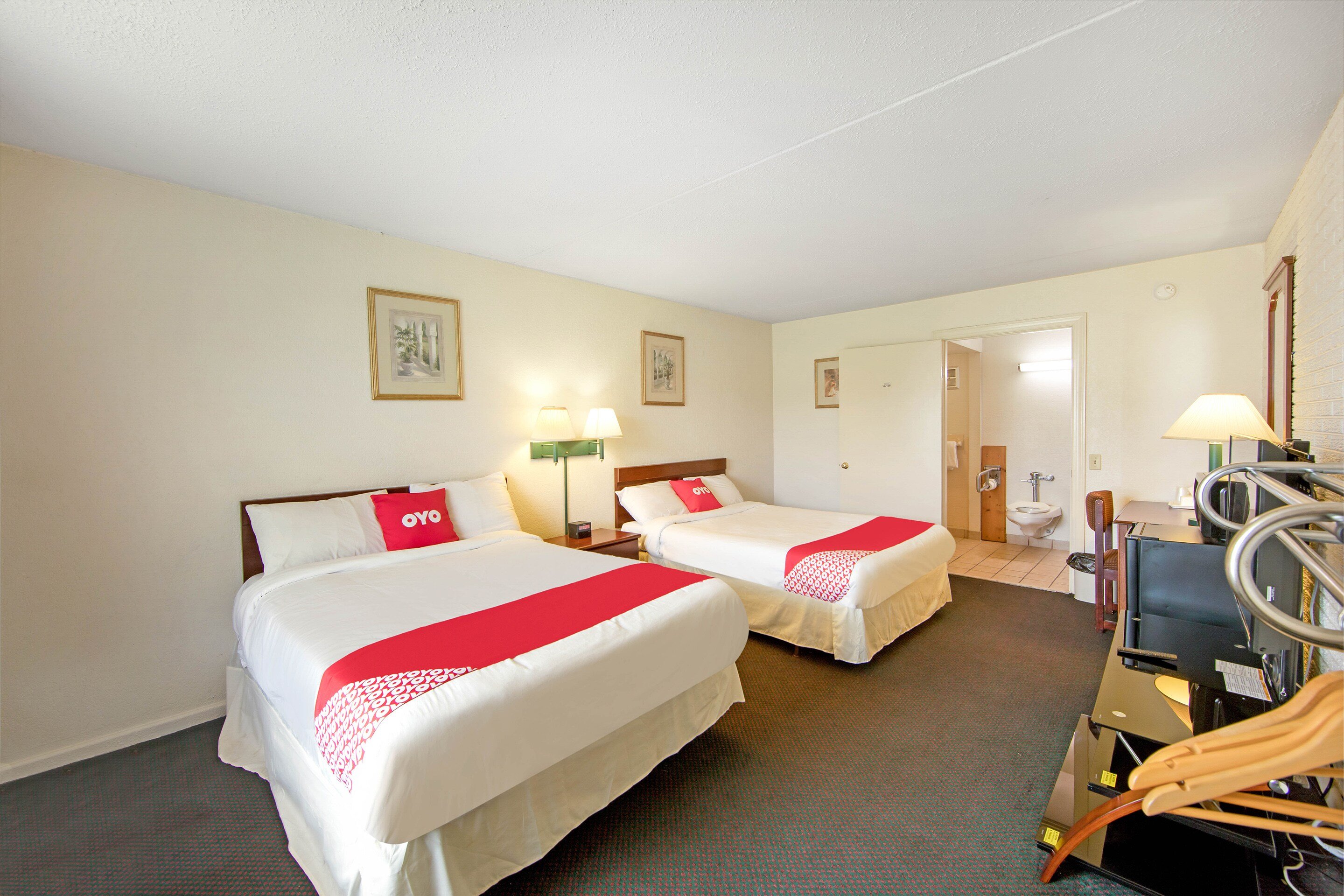 OYO Hotel Doswell Kings Dominion 11/15
