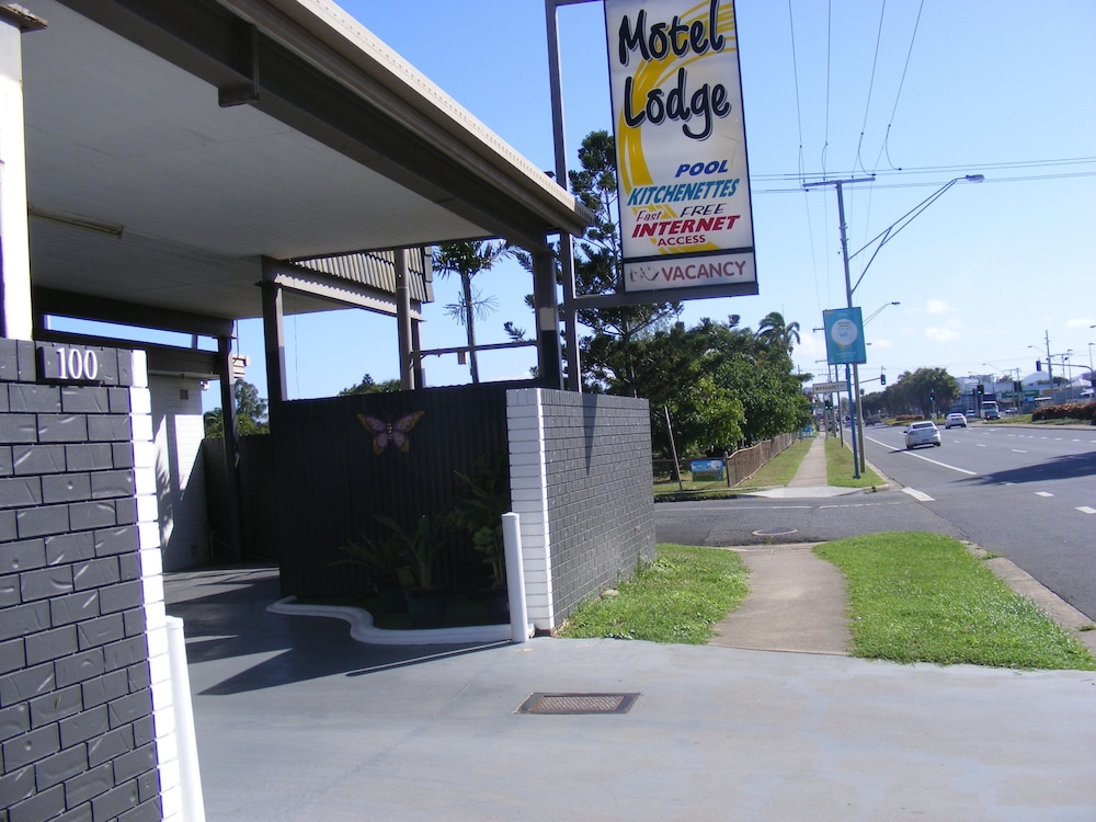Motel Lodge 44/53