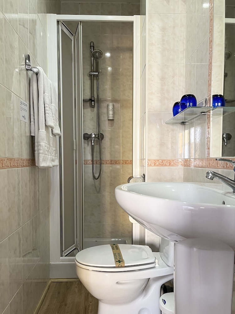 Hostal Beatriz 47/50
