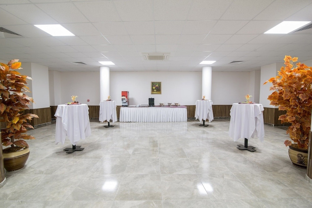 Grand Sahin s Gumuldur Resort 16/82