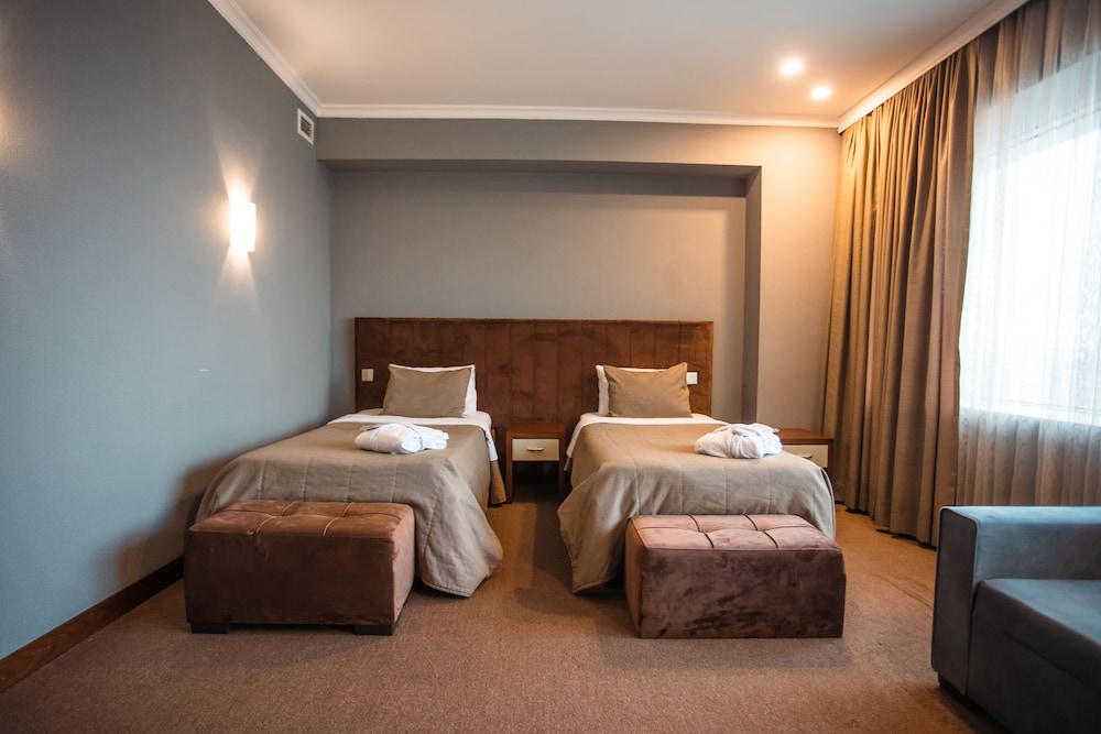 Innab Inn 18/53