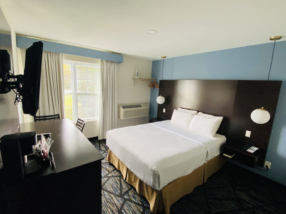 Clearwater Lakeshore Motel 14/44