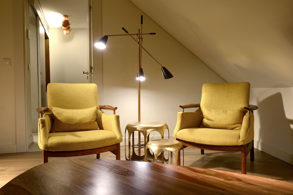Dalma Old Town Suites 53/72