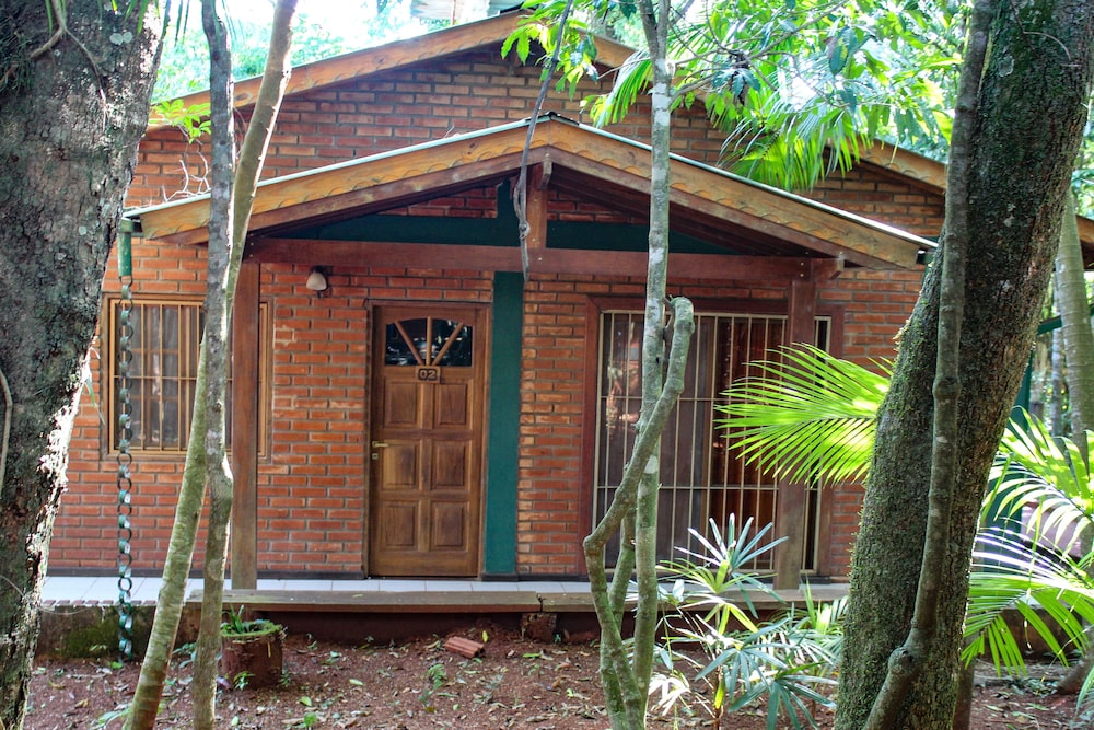 Palo Rosa Lodge 2/68