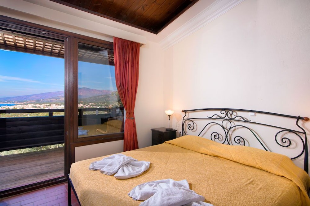 Kallisti Apartment Hotel 7/38