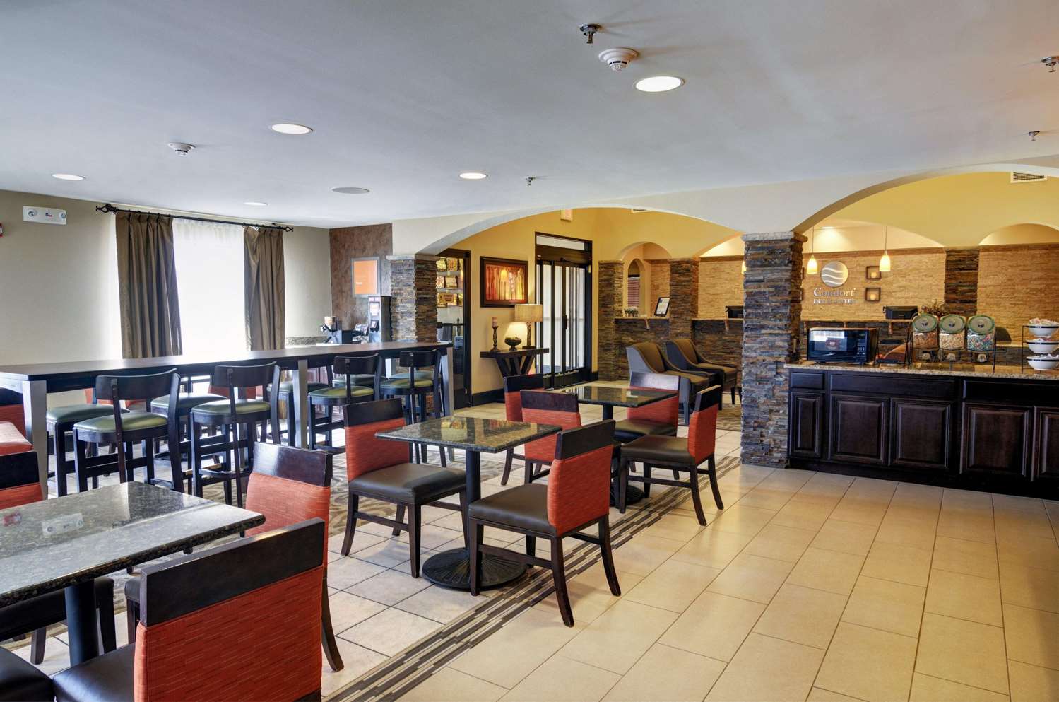 Comfort Inn & Suites Amarillo West Near Medical Center 14/19