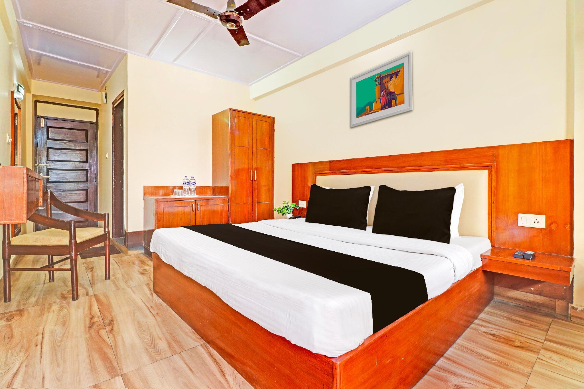 Capital O 3639 Hotel Pioneer 6/33