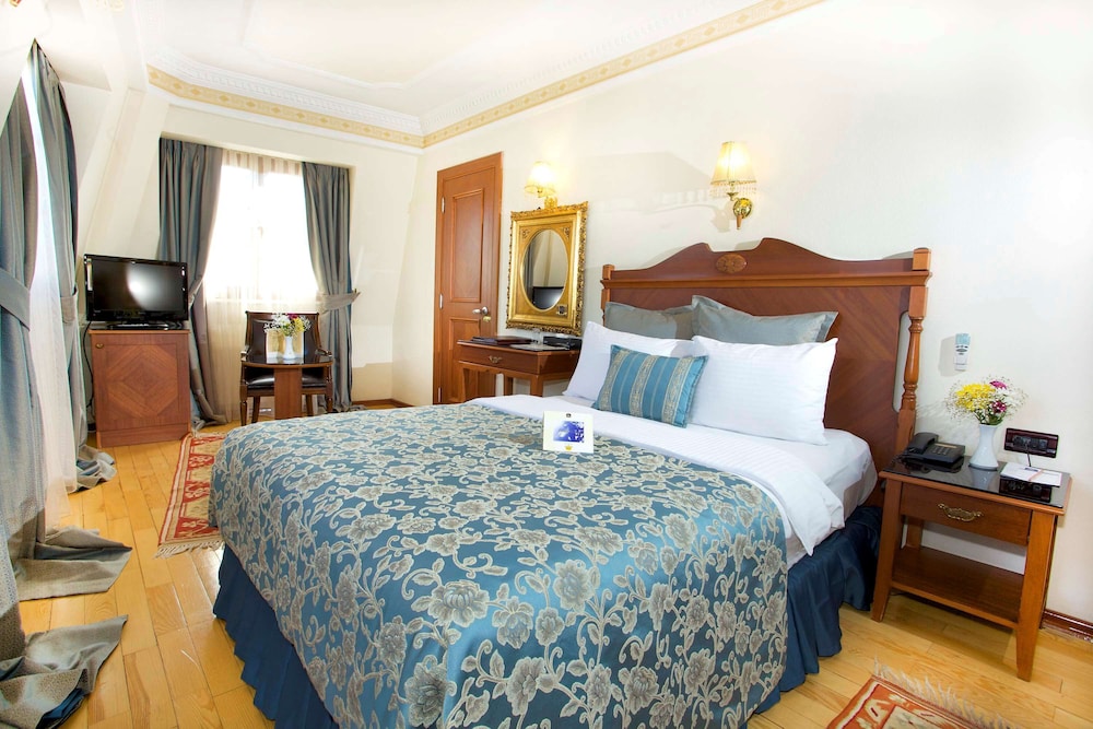 Best Western Empire Palace 12/40