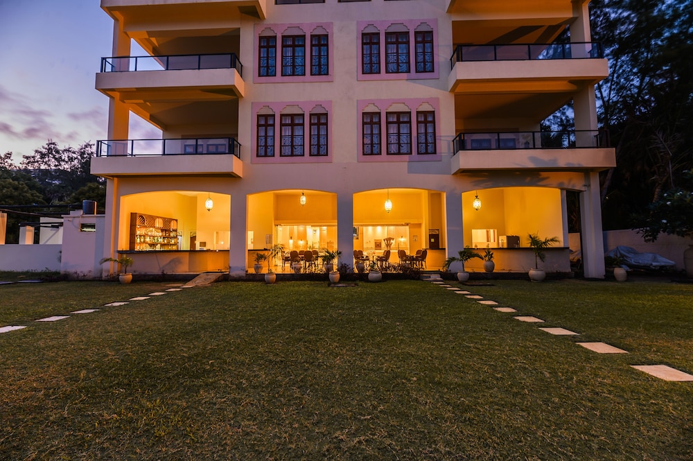 Cocoa Boutique Hotel 7/79