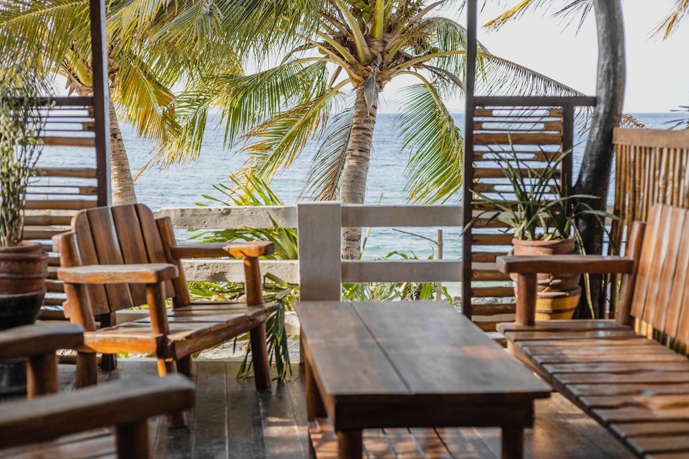 Amami Beach Resort 59/72