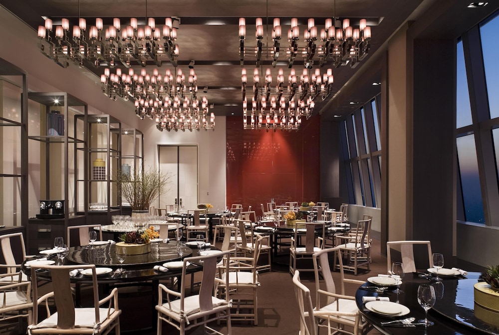 Park Hyatt Shanghai 59/68