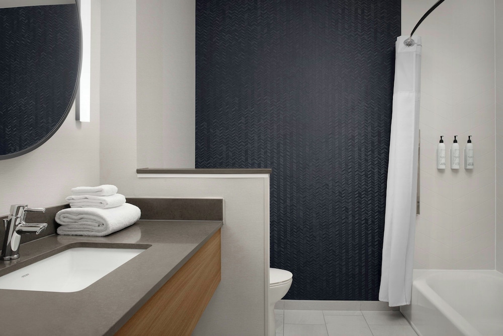 Fairfield By Marriott Inn & Suites Portland Newberg 41/44
