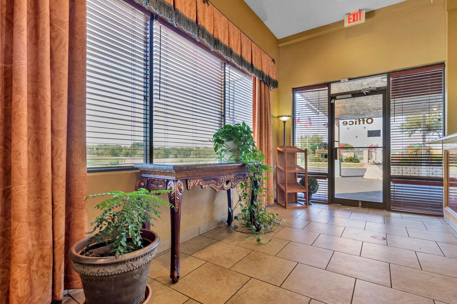 Best Western Taylor Inn 11/24