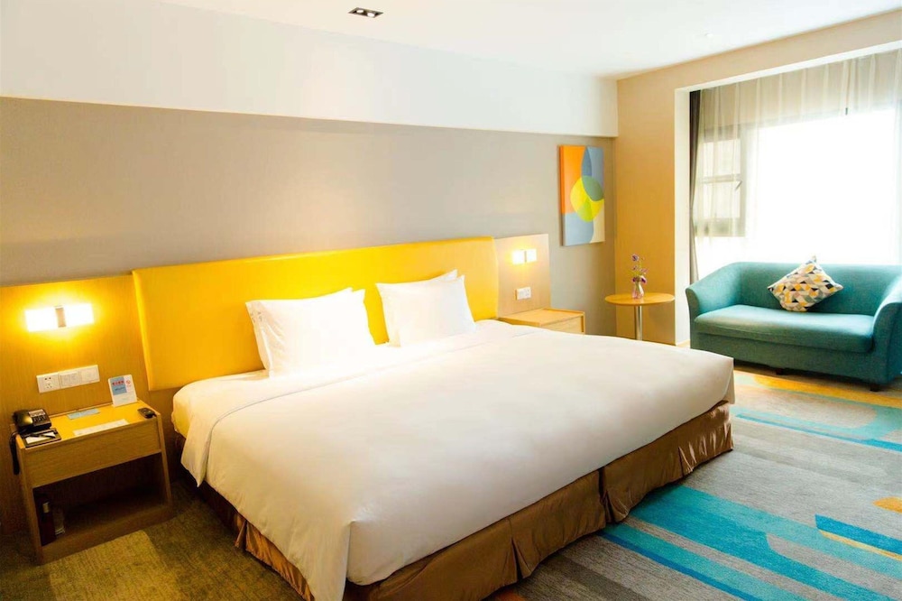 HOLIDAY INN EXPRESS XI'AN QUJIANG SOUTH 23/67